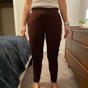 Size 6 Lululemon Adaptive state jogger
